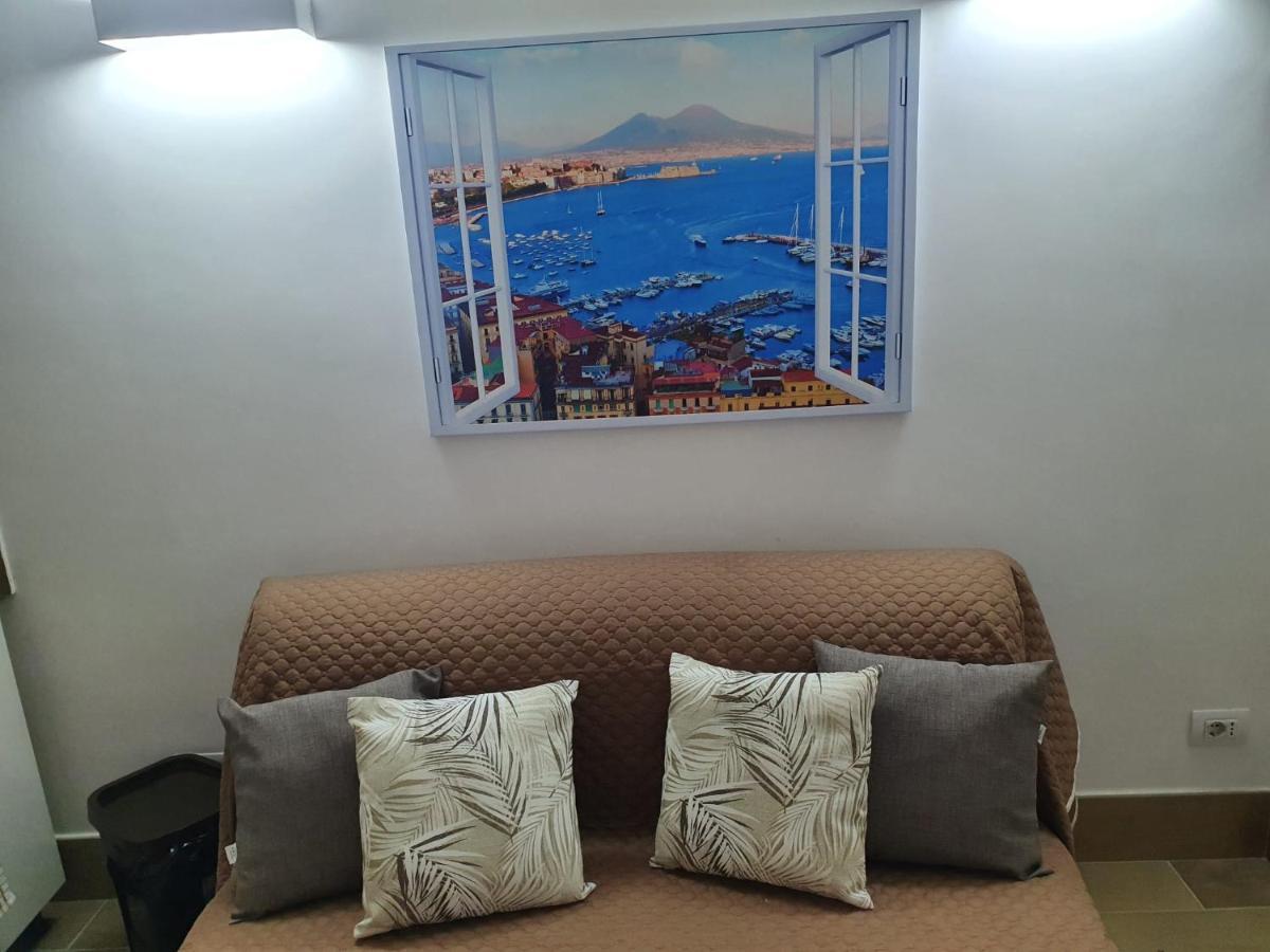 Bibis Home เนเปิลส์ ภายนอก รูปภาพ